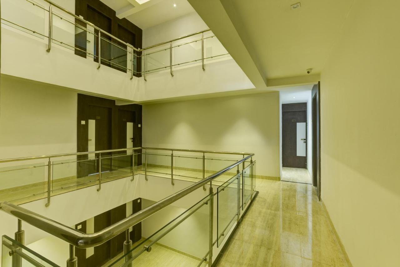 Crown Inn Panvel Exterior foto